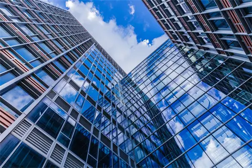 电脑黑客是学的什么